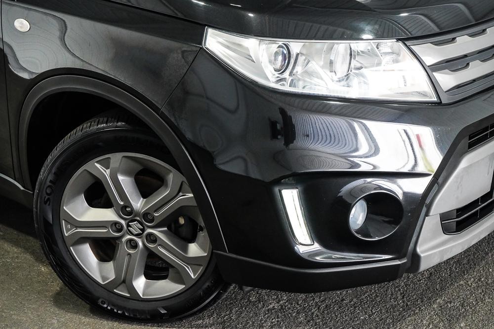 Suzuki Vitara image 2