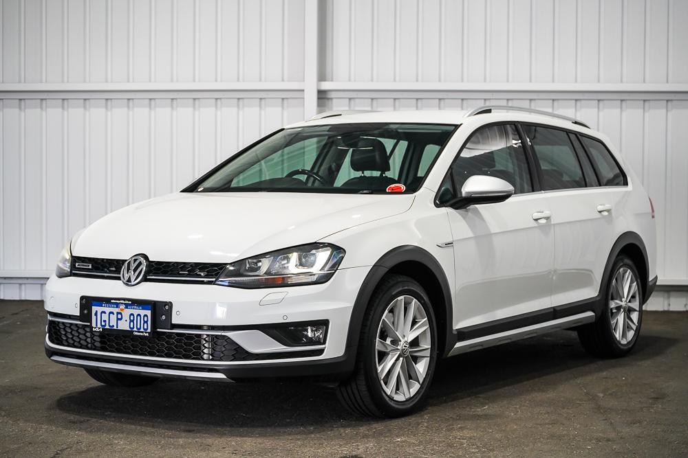 Volkswagen Golf image 4
