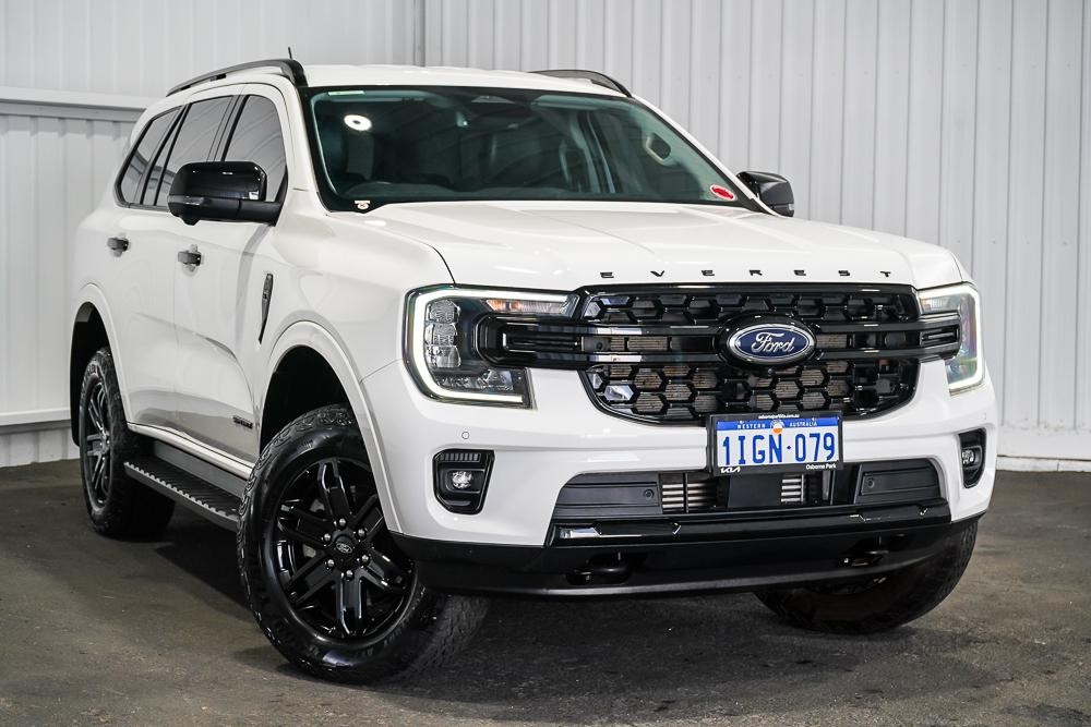 Ford Everest image 1