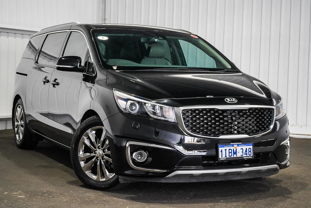 Kia Carnival image 1