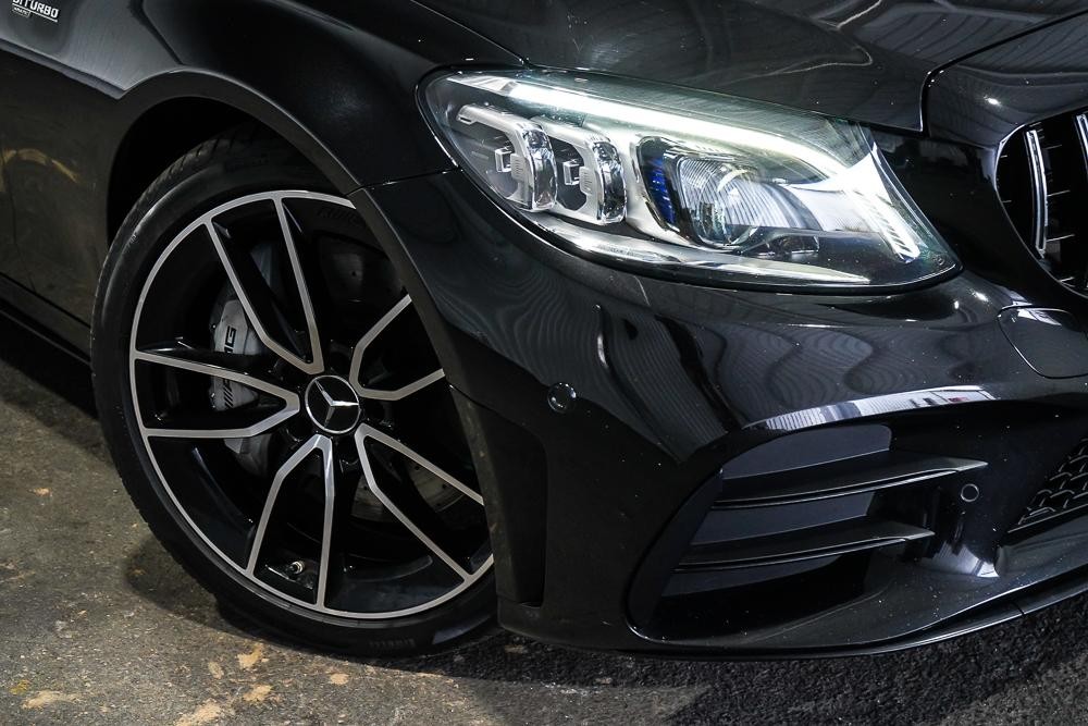 Mercedes Benz C-class image 2