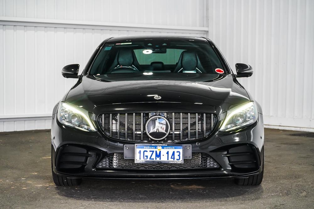 Mercedes Benz C-class image 3