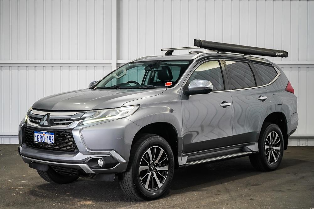 Mitsubishi Pajero Sport image 4