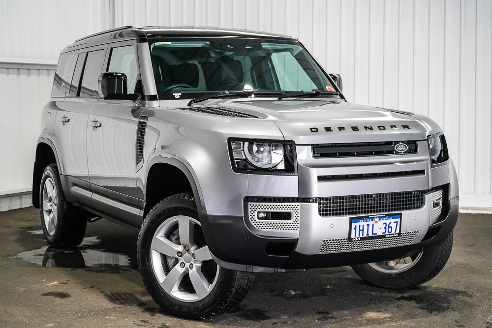Land Rover Defender image 1