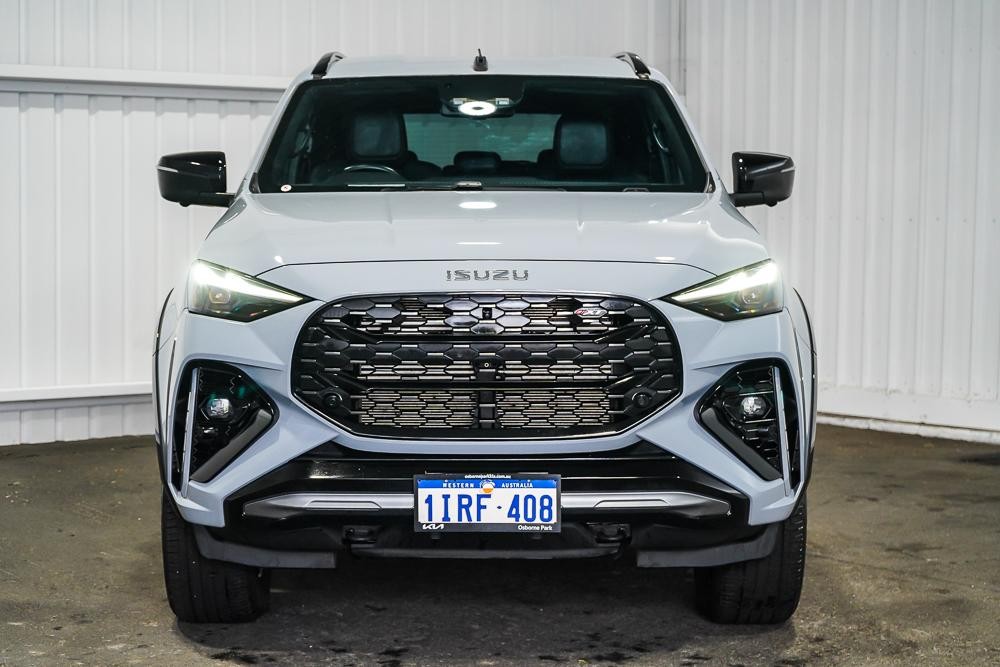 Isuzu Mu-x image 3