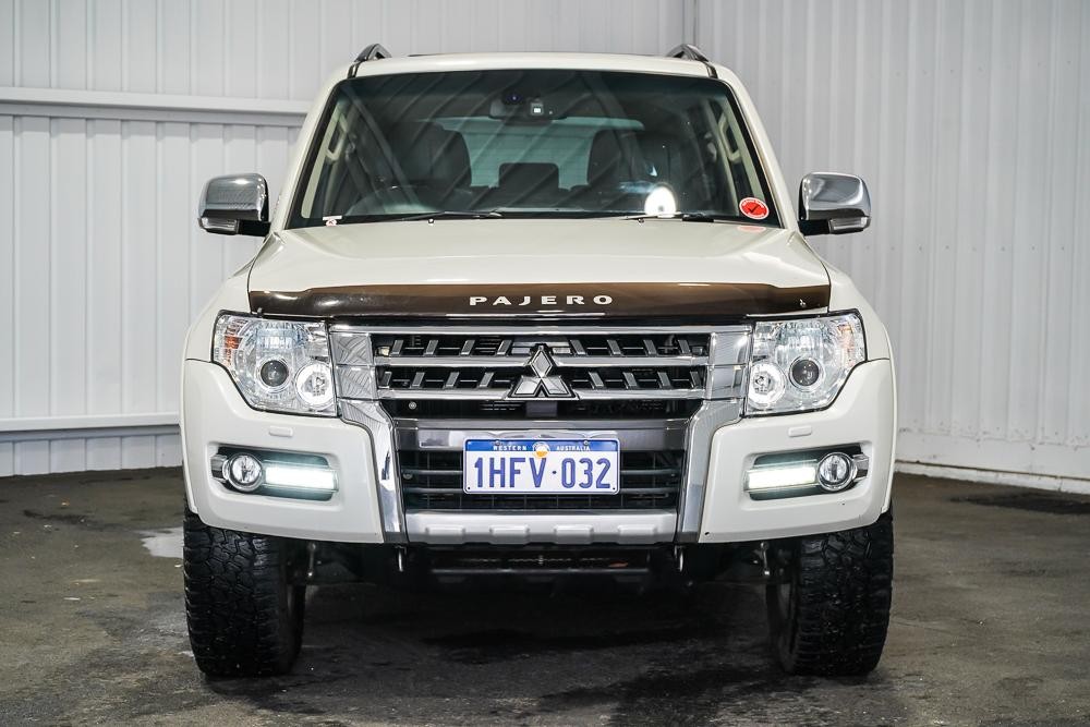 Mitsubishi Pajero image 3