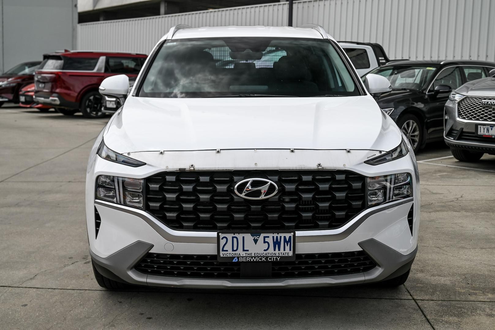 Hyundai Santa Fe image 2