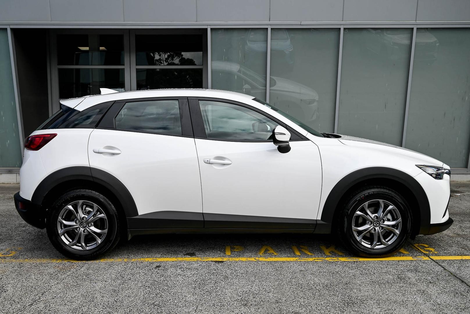 Mazda Cx-3 image 3