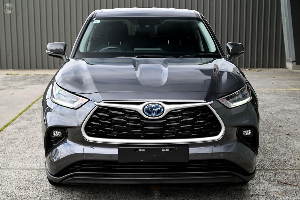 Toyota Kluger image 2