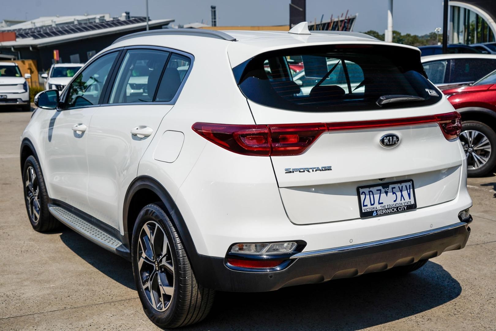 Kia Sportage image 3