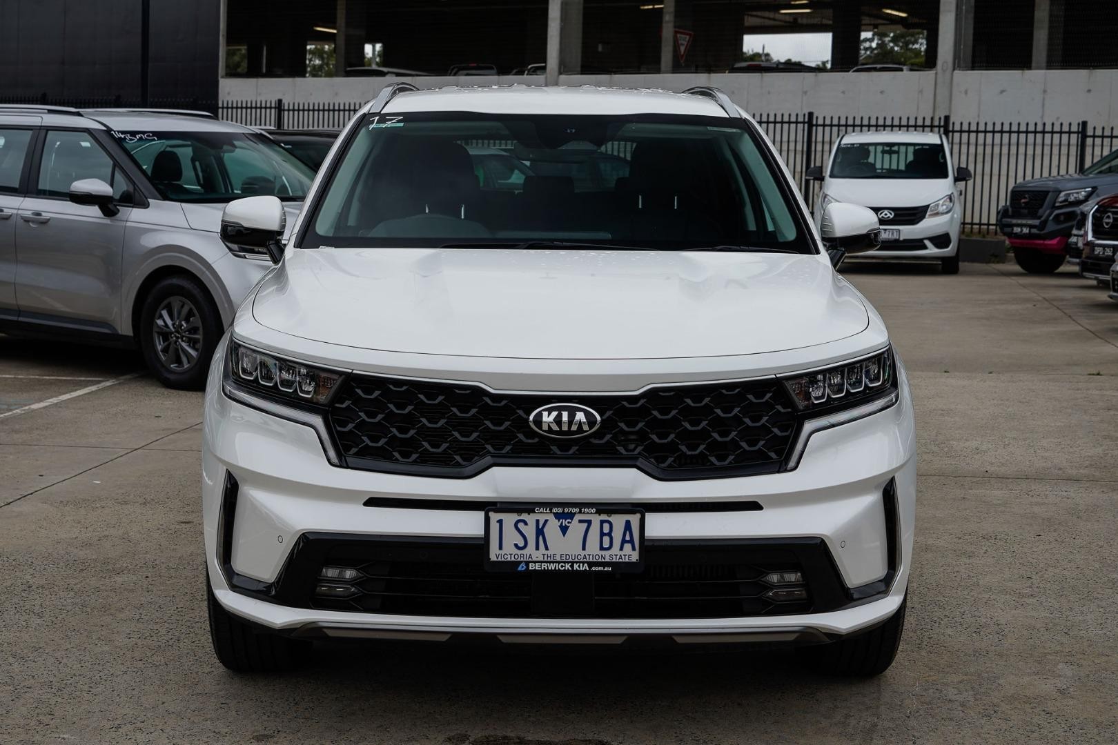 Kia Sorento image 2