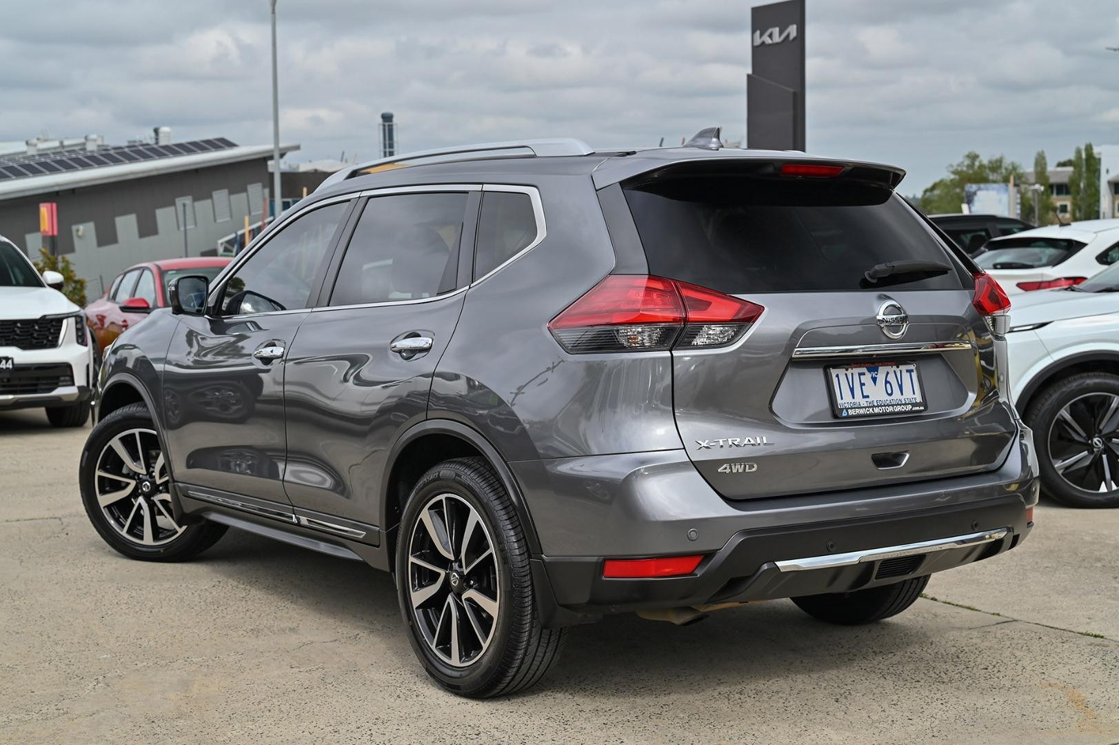 Nissan X-trail image 3