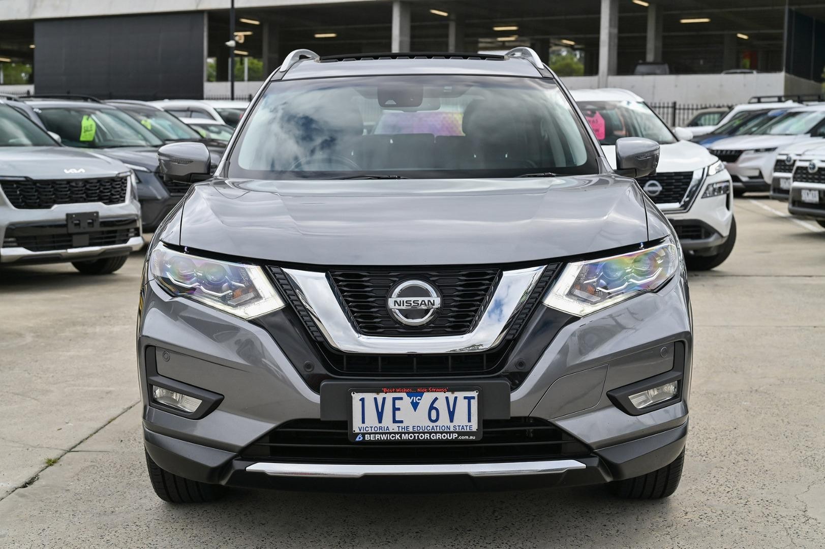 Nissan X-trail image 2