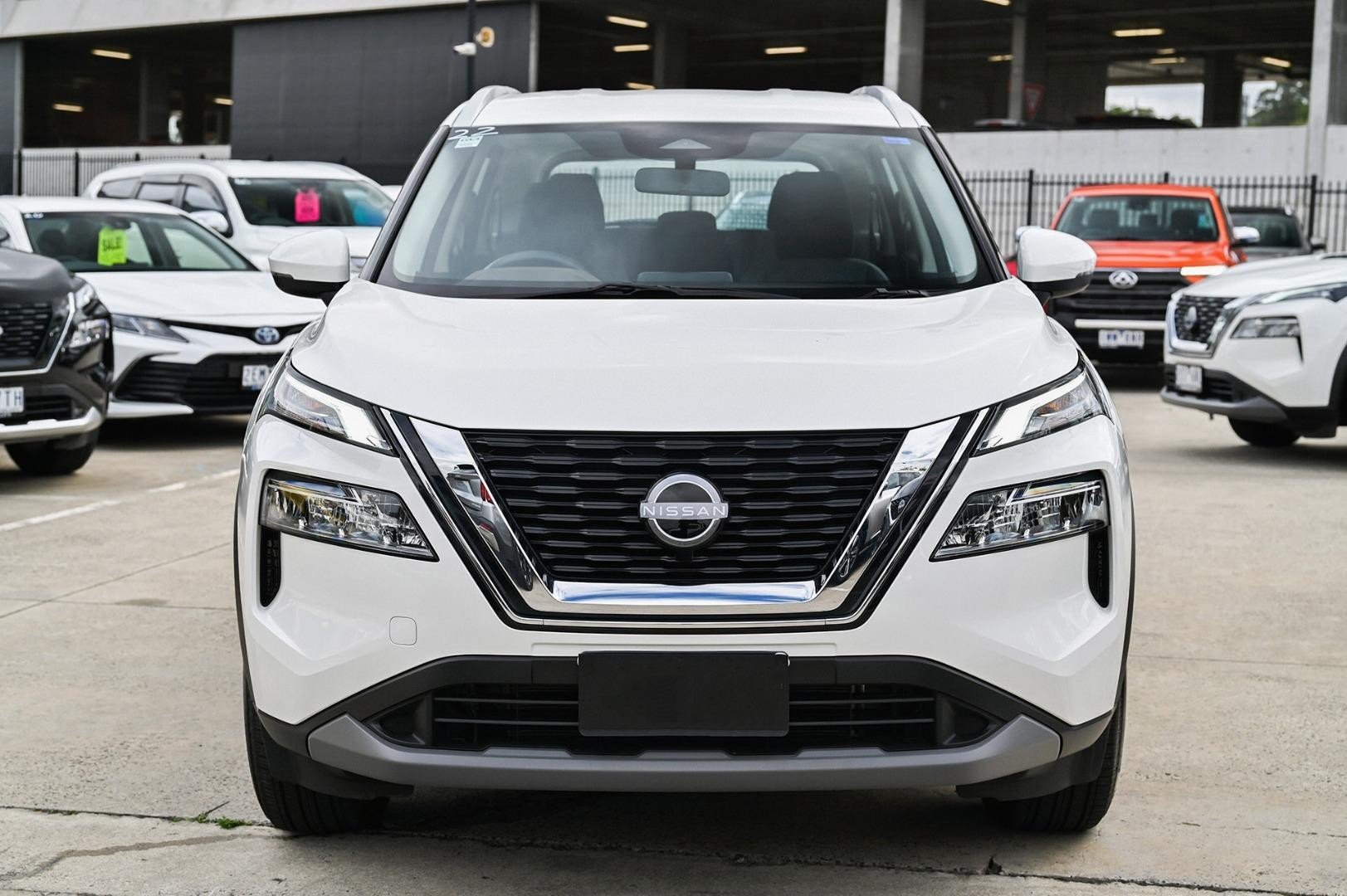 Nissan X-trail image 2