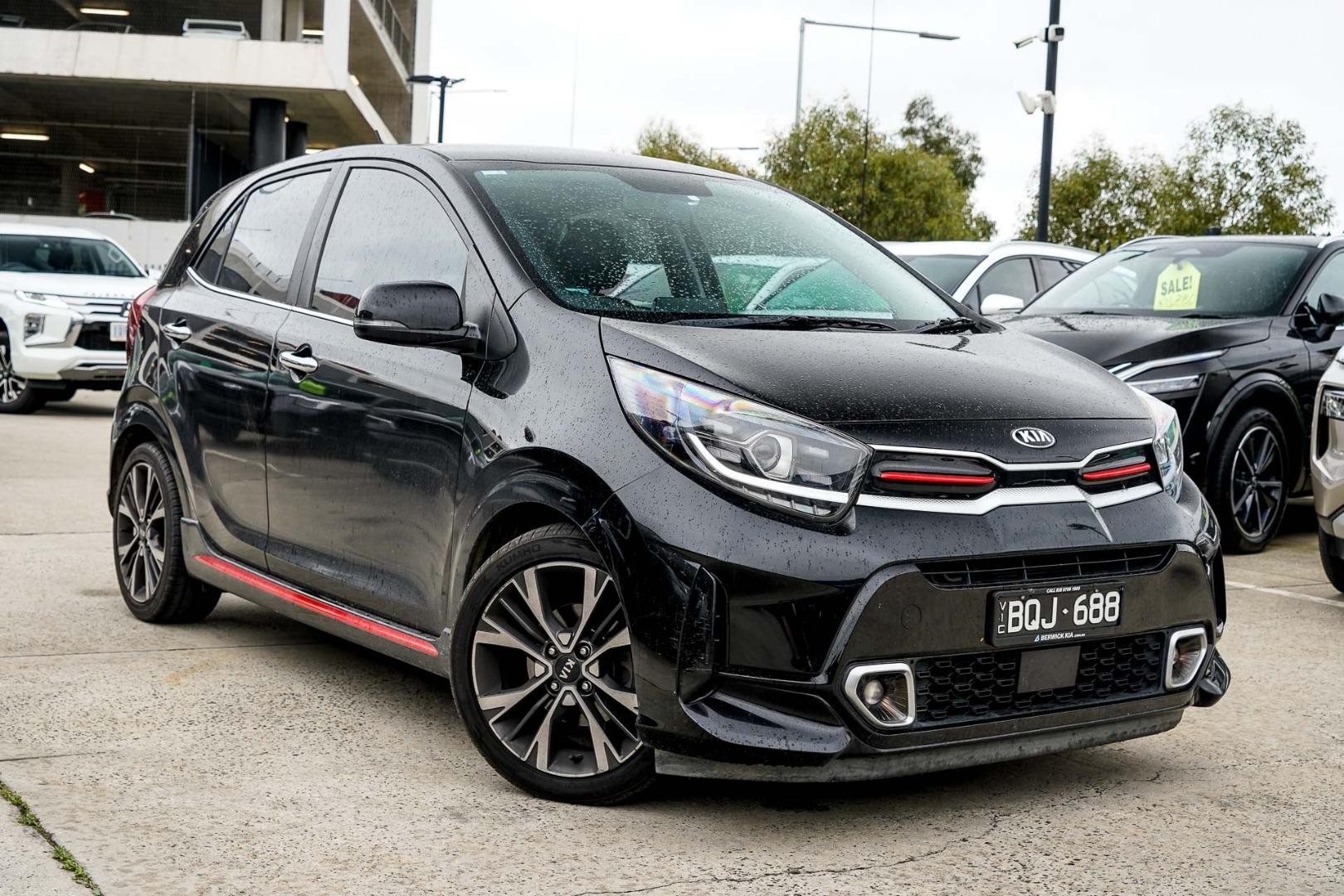 Kia Picanto image 1