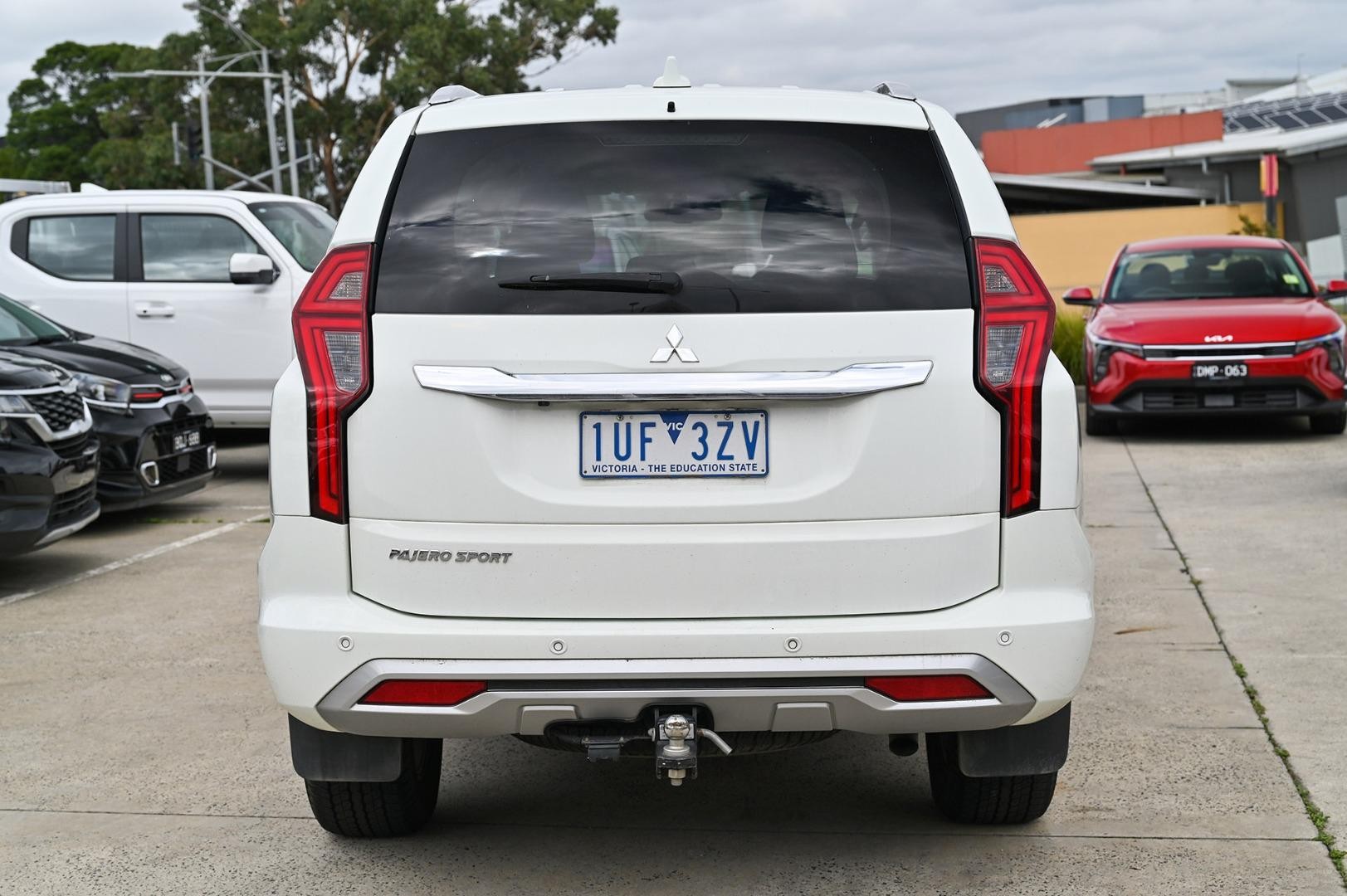 Mitsubishi Pajero Sport image 4