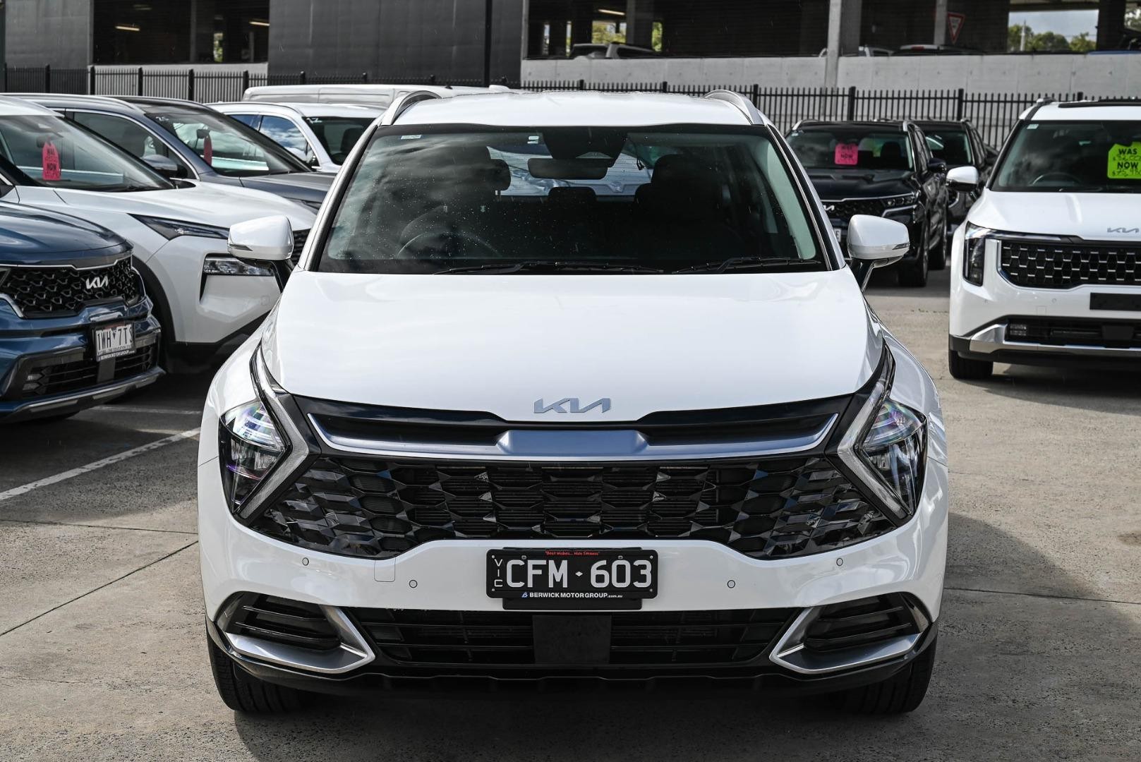 Kia Sportage image 2