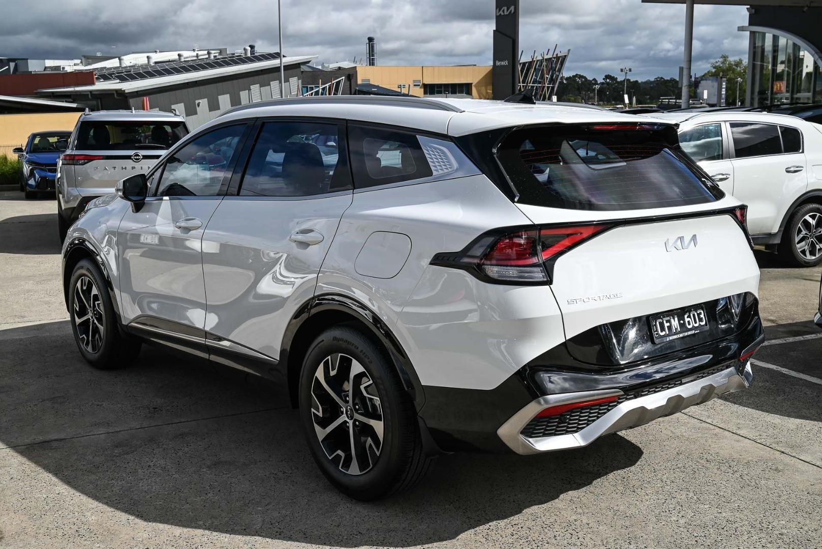 Kia Sportage image 3