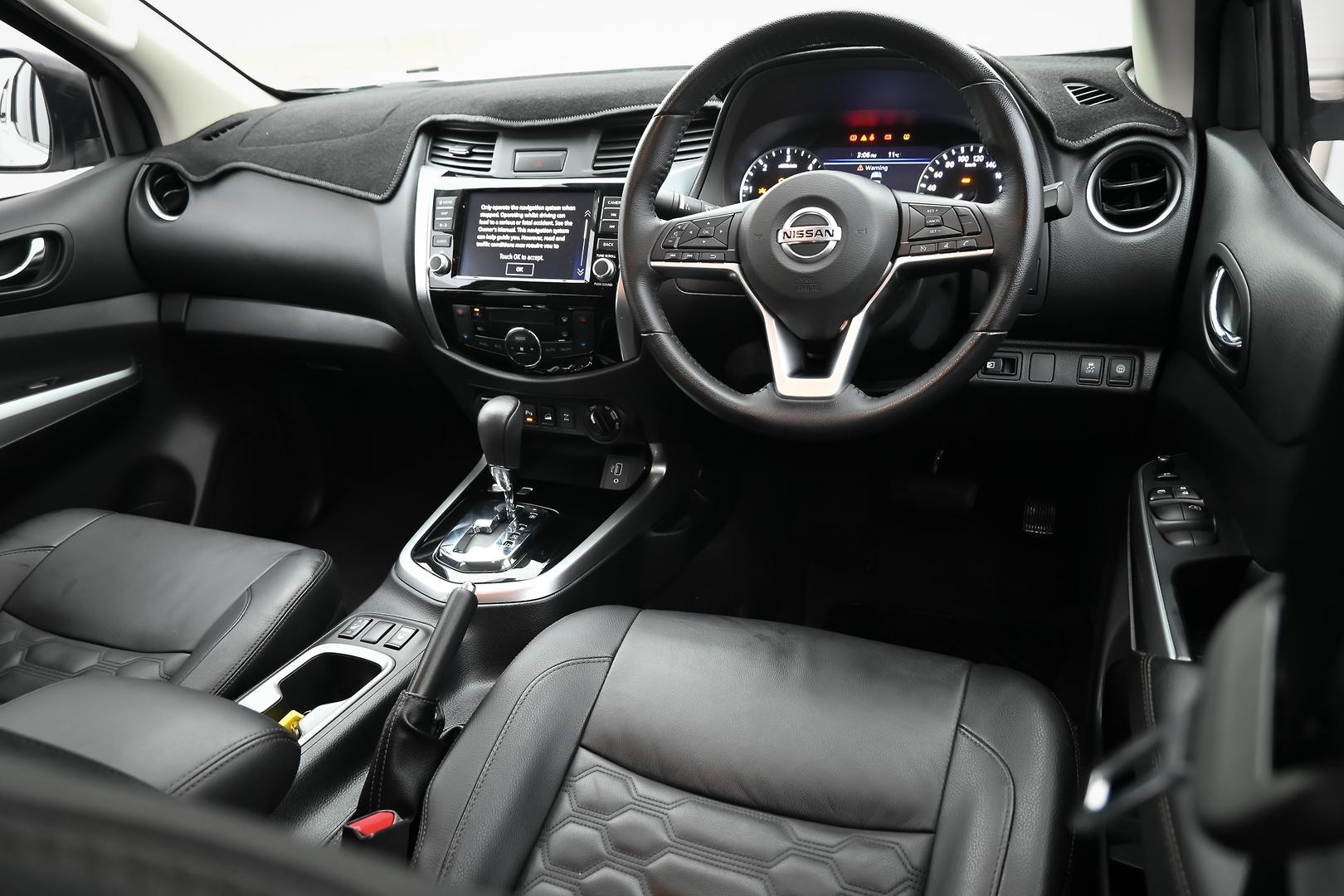 Nissan Navara image 4