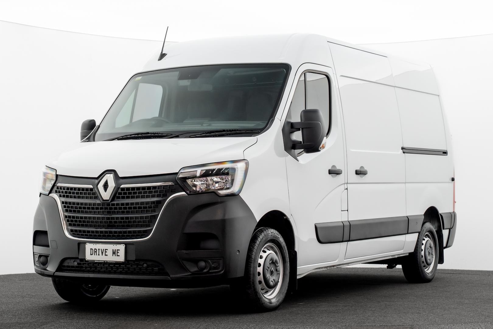 Renault Master image 1