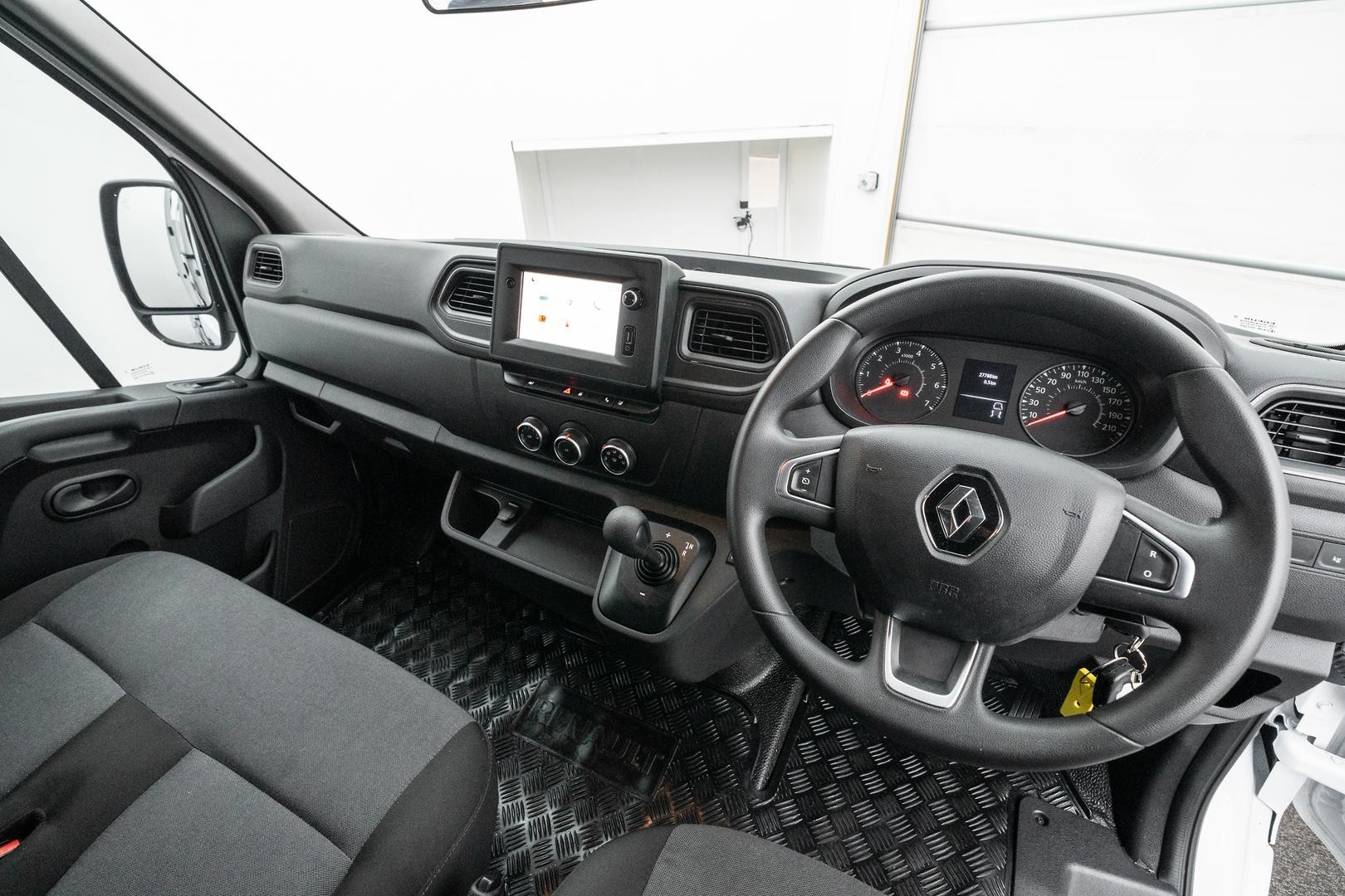 Renault Master image 4