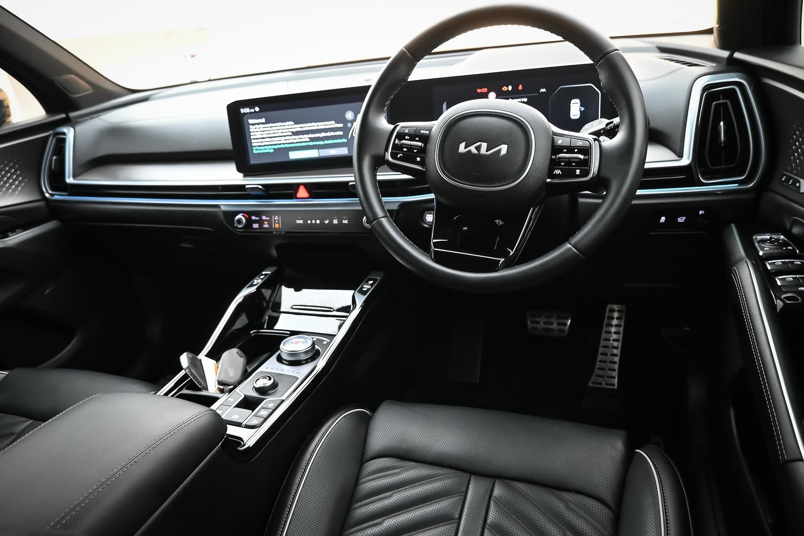 Kia Sorento image 4