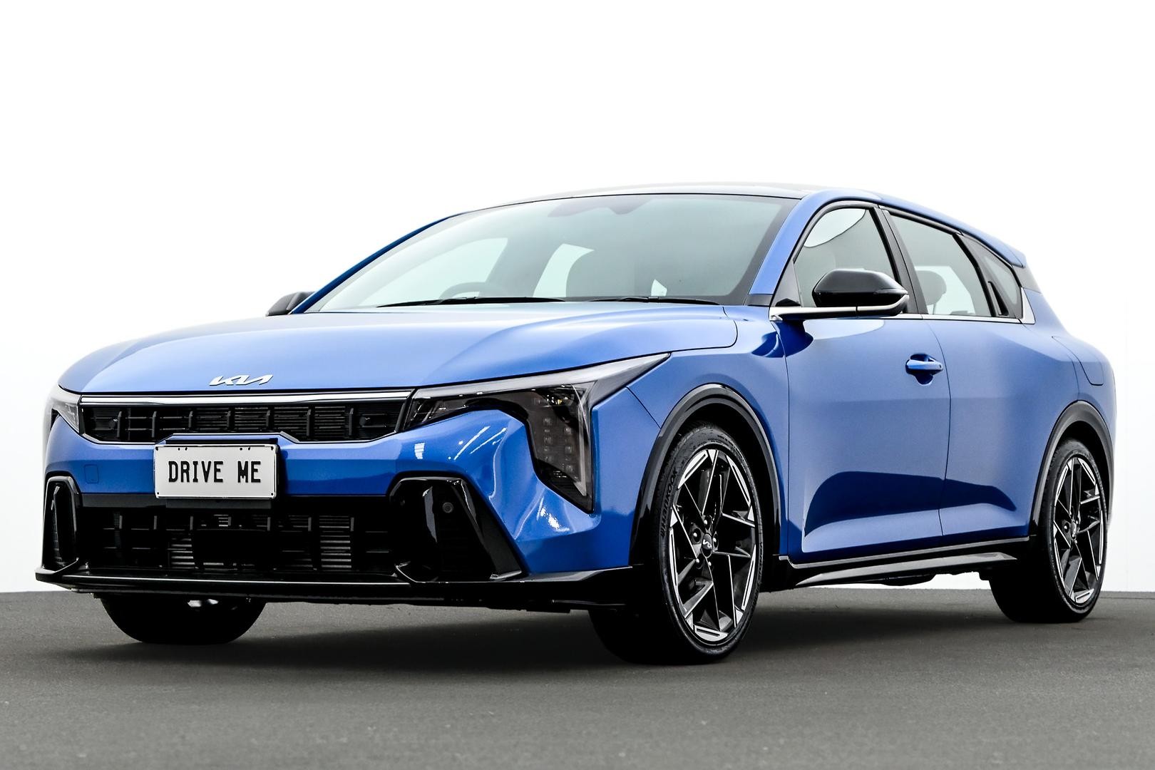Kia K4 image 1