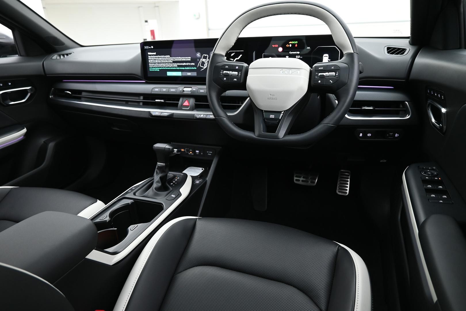 Kia K4 image 4