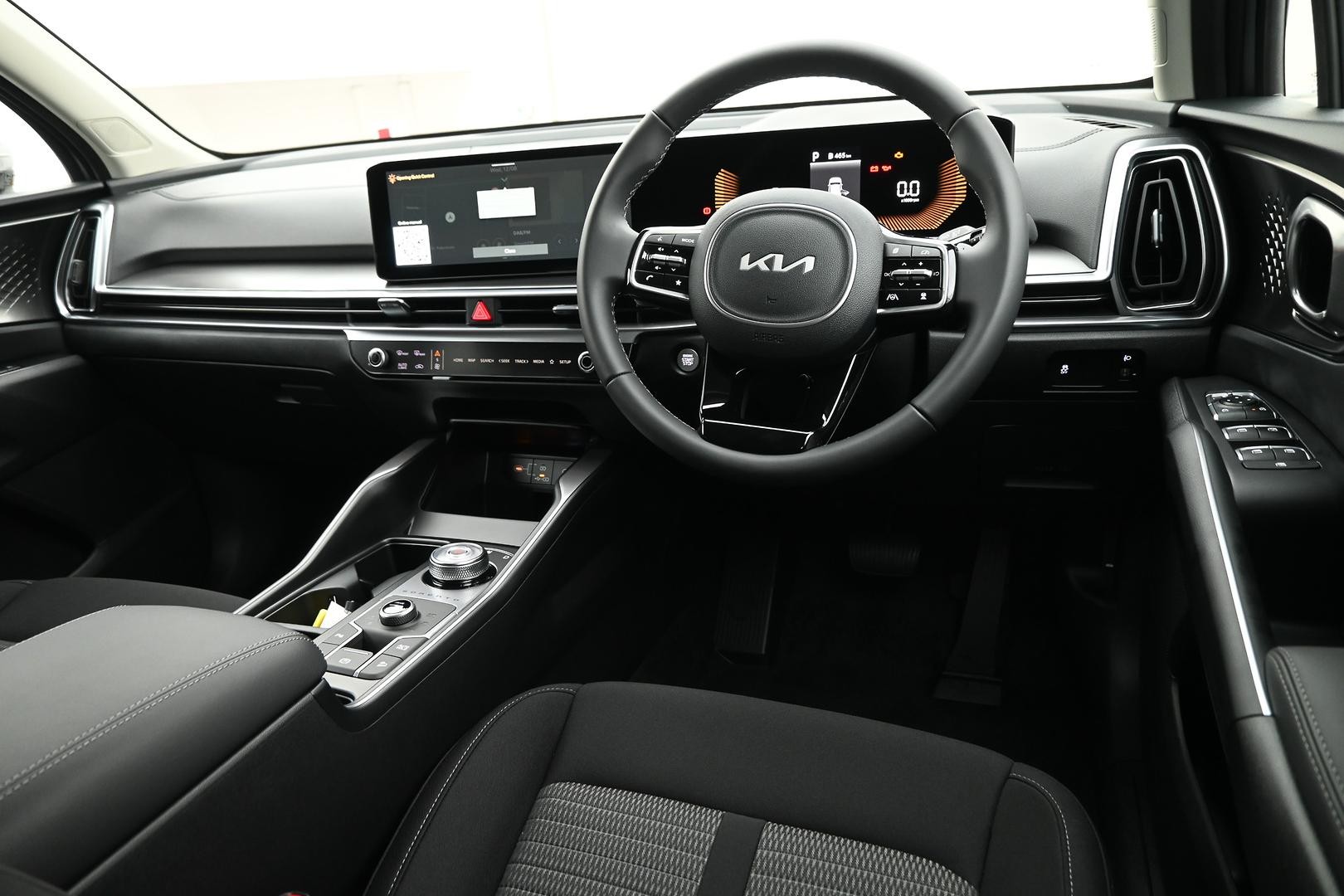 Kia Sorento image 4