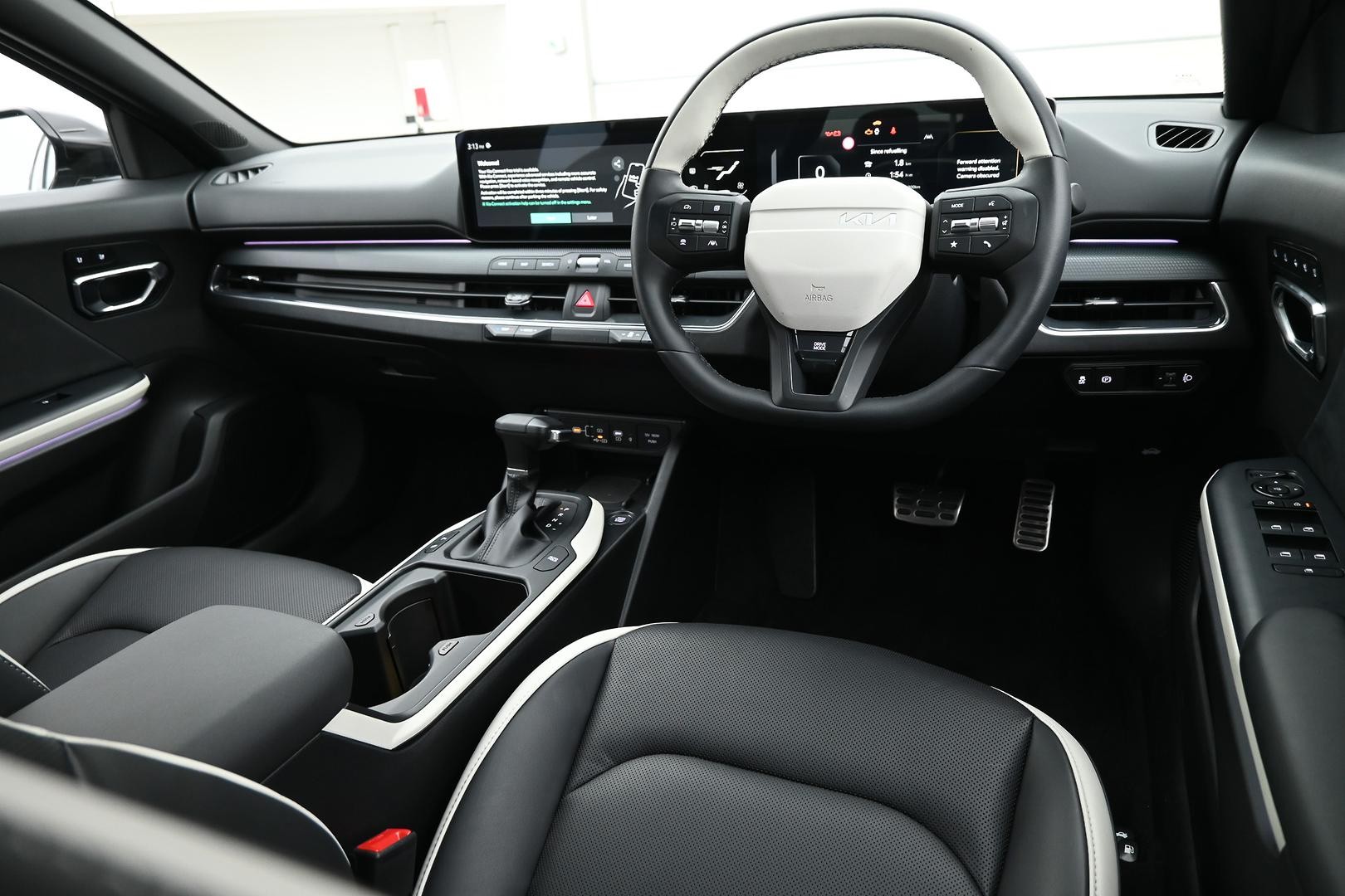 Kia K4 image 4