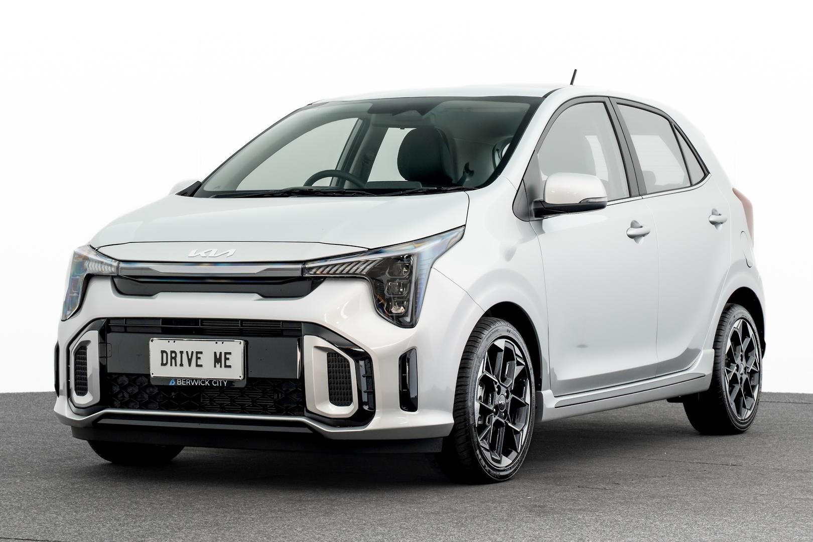 Kia Picanto image 1