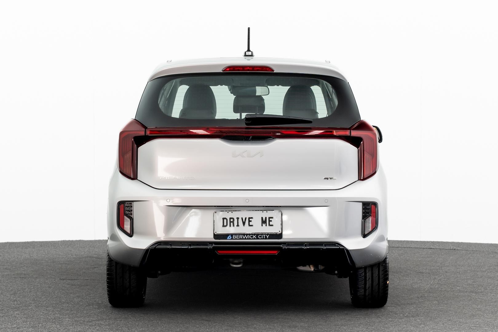 Kia Picanto image 3