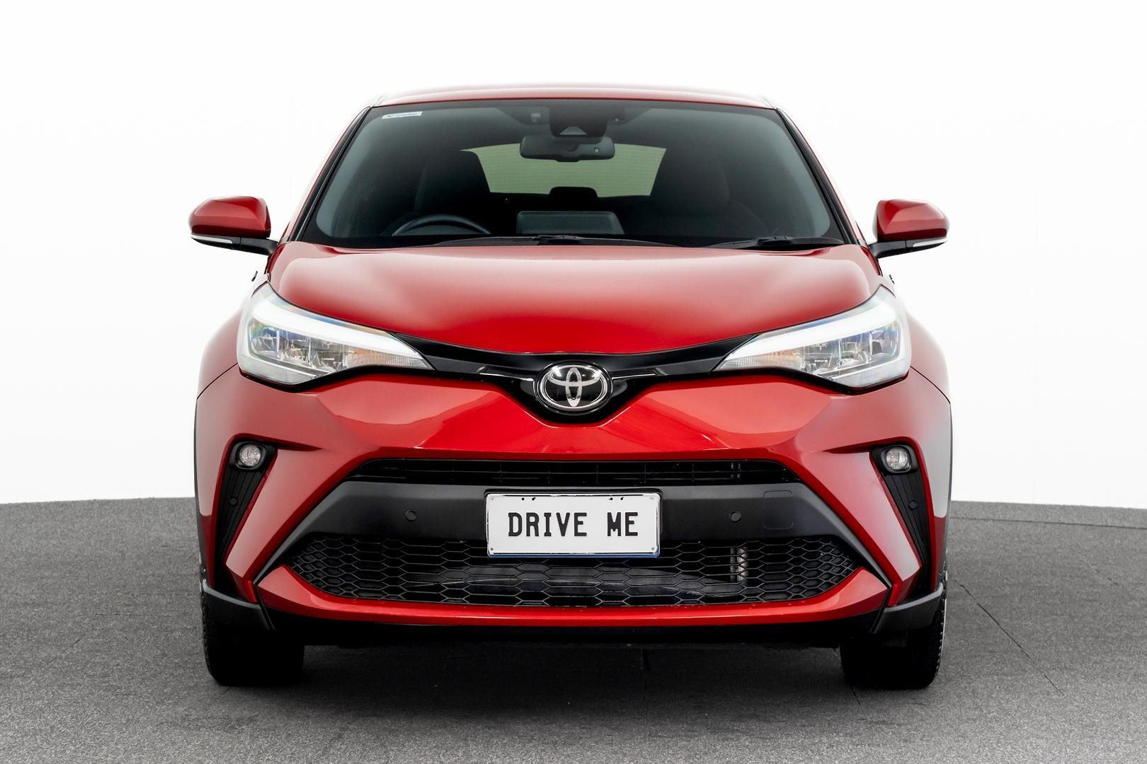 Toyota C-hr image 2