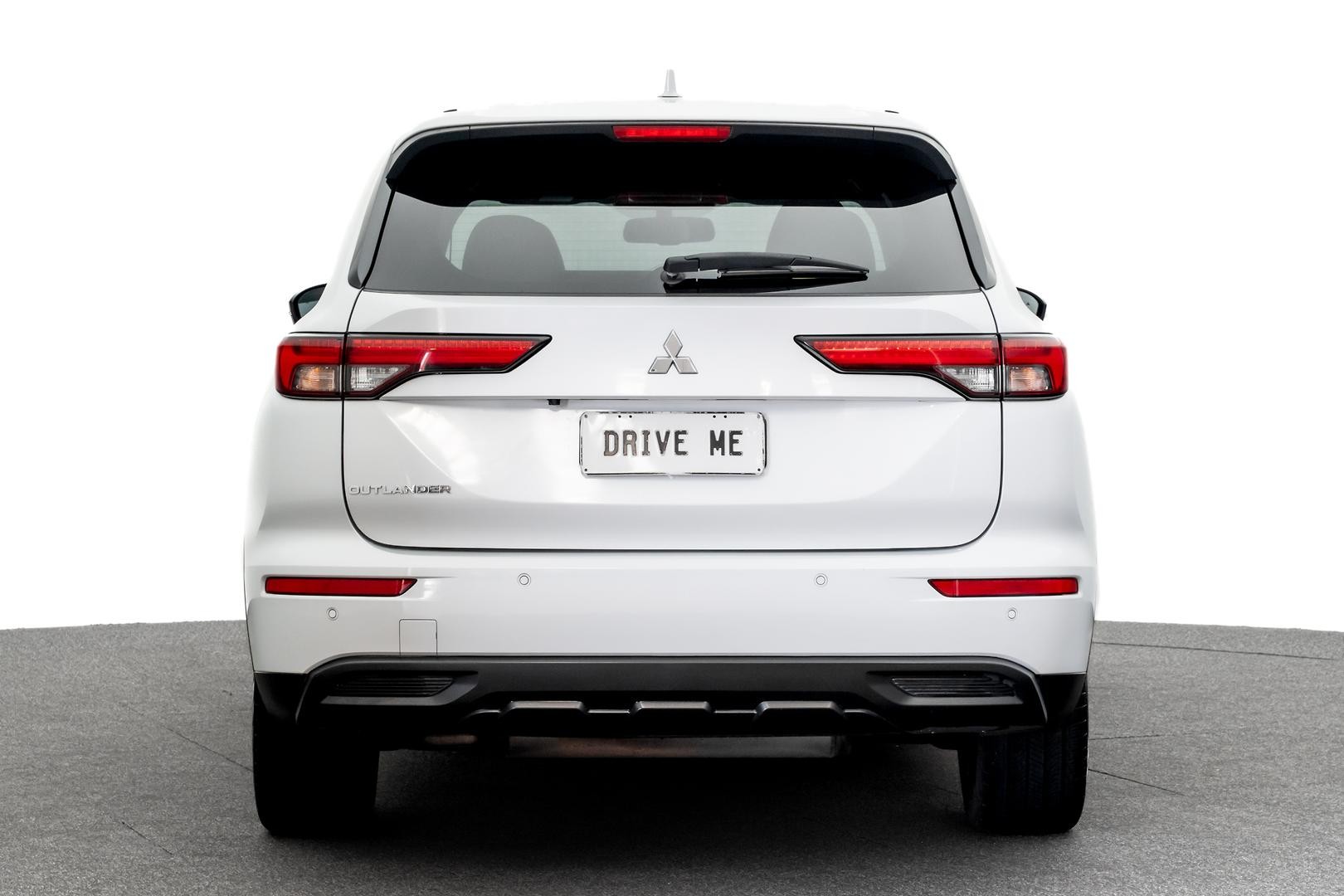 Mitsubishi Outlander image 3
