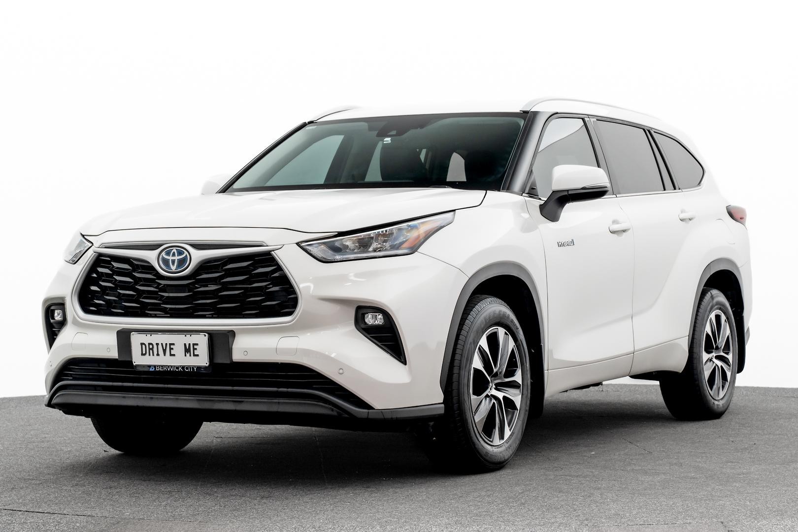 Toyota Kluger image 1