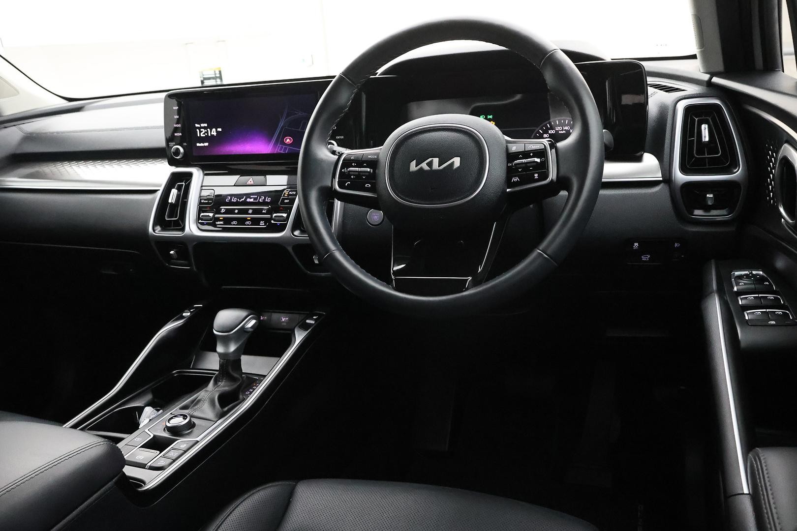 Kia Sorento image 4