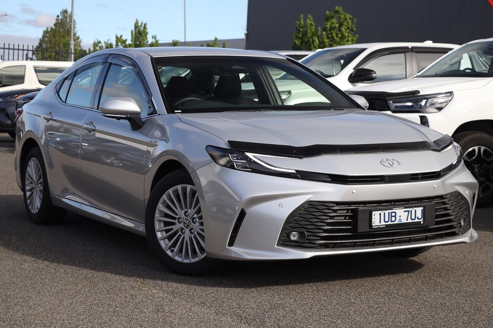 Toyota Camry image 1