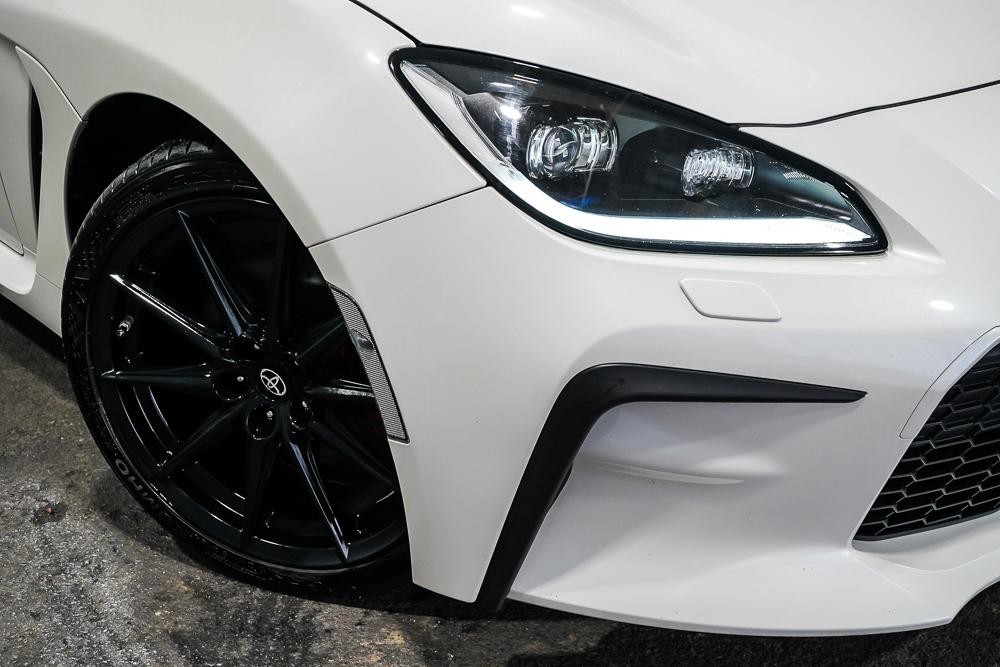 Toyota Gr86 image 2