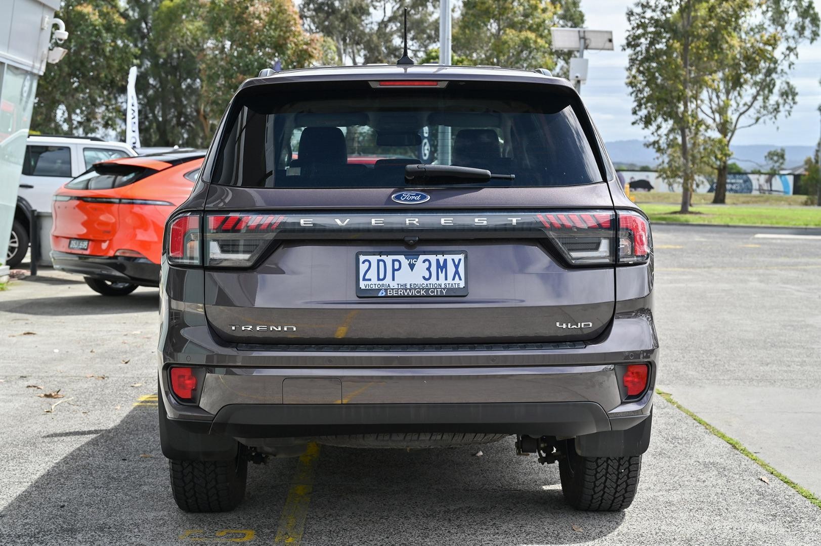 Ford Everest image 4