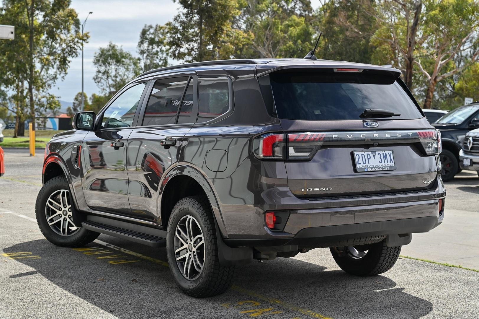 Ford Everest image 3