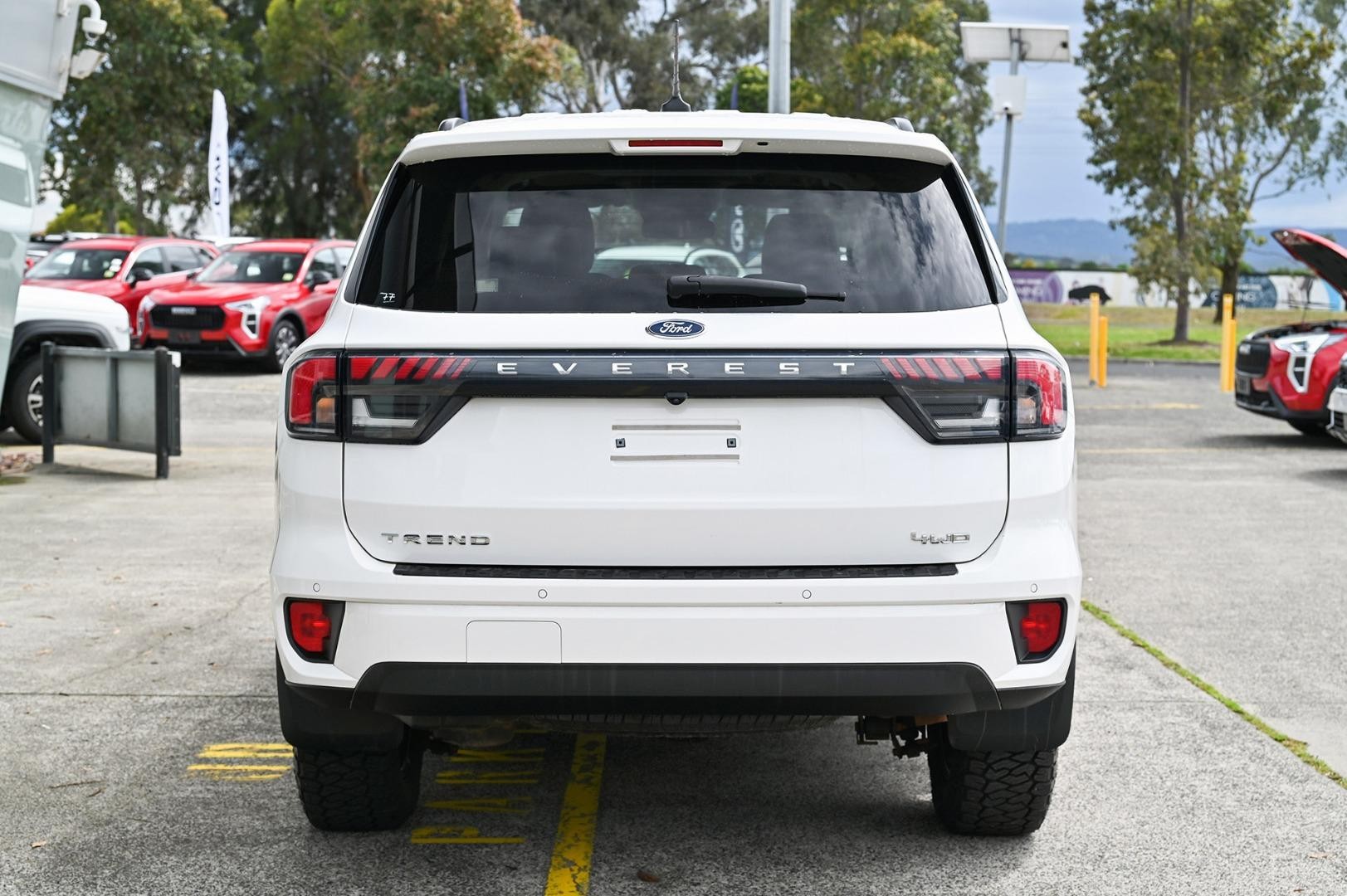 Ford Everest image 4