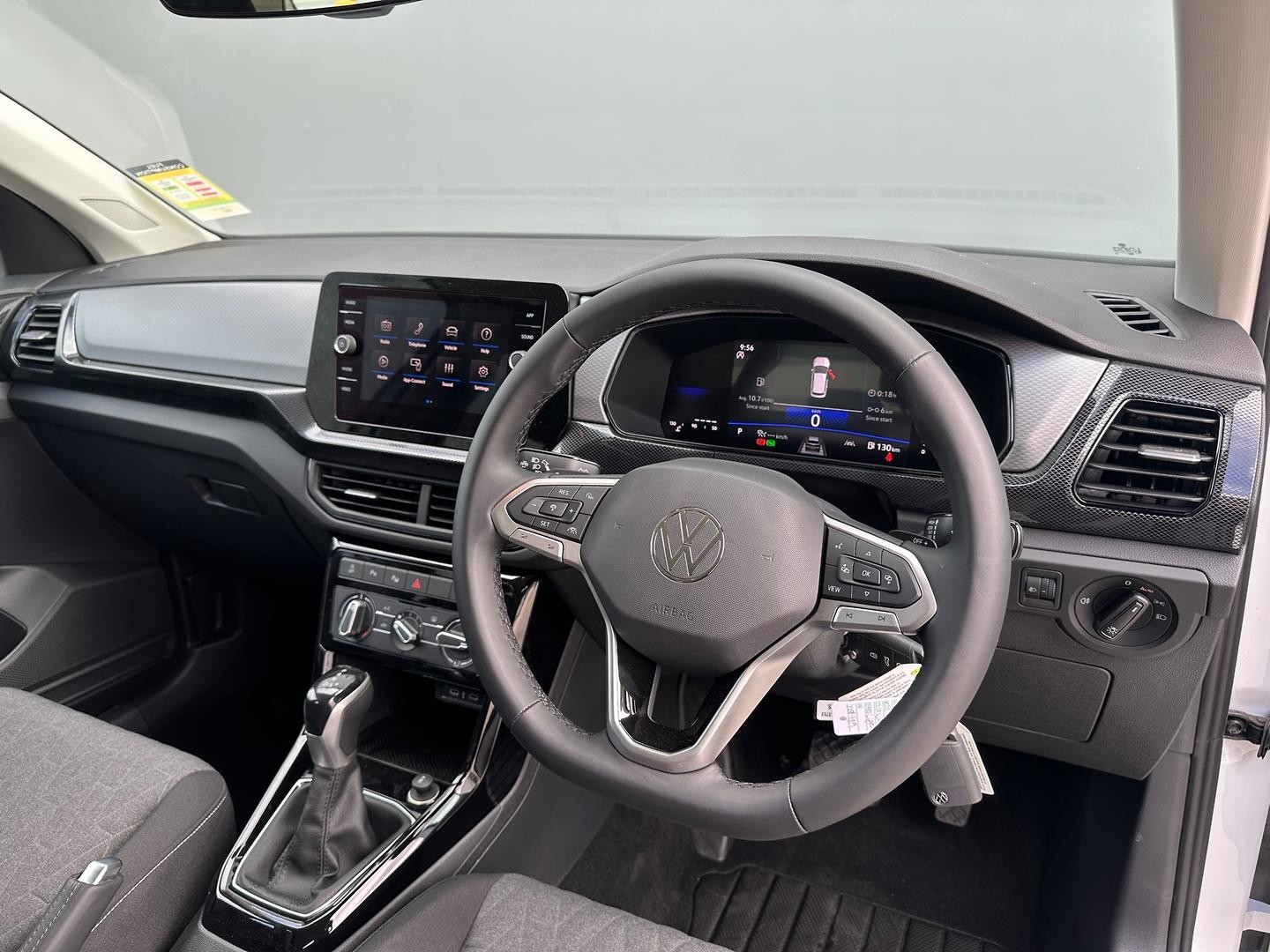 Volkswagen T-cross image 3