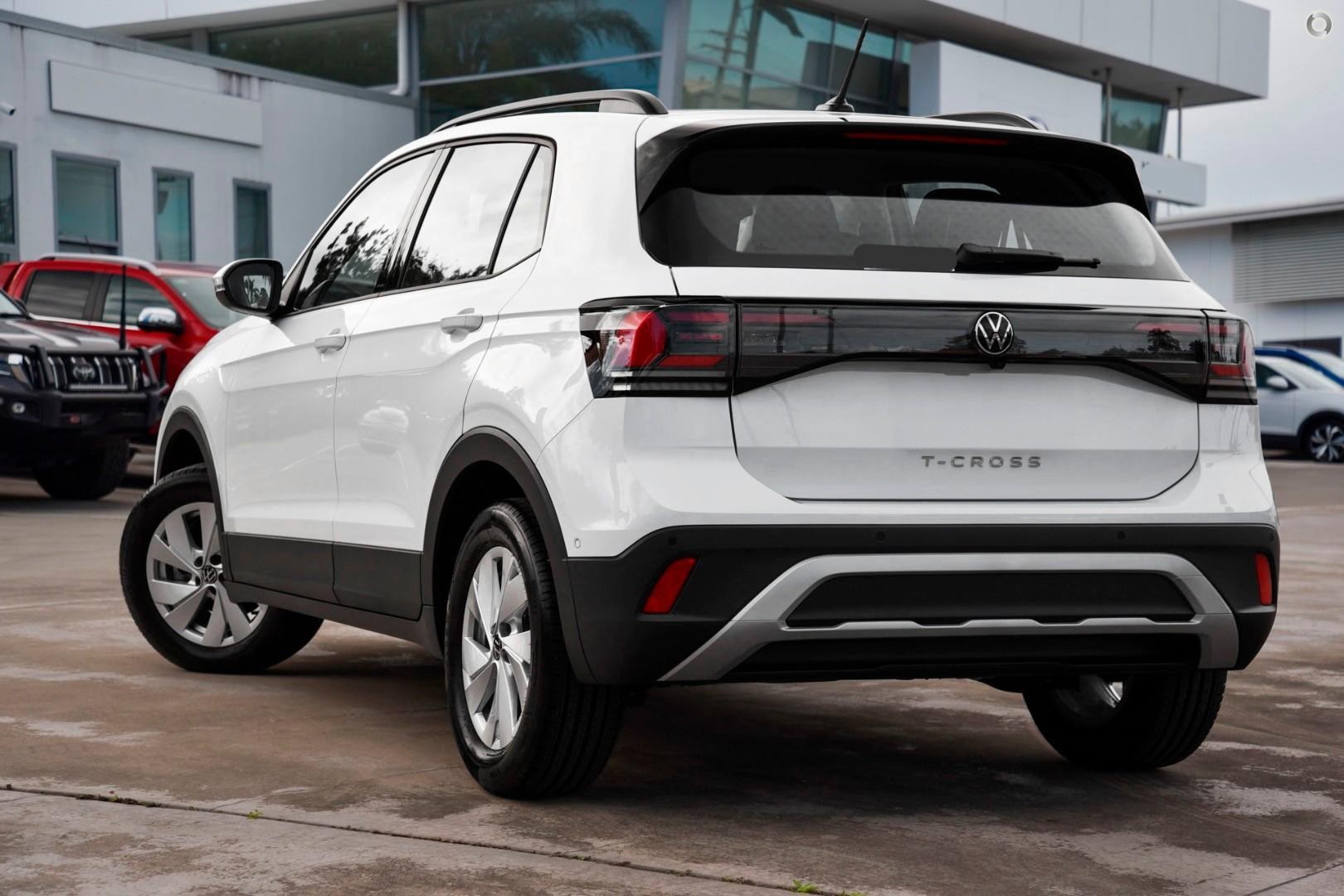 Volkswagen T-cross image 4