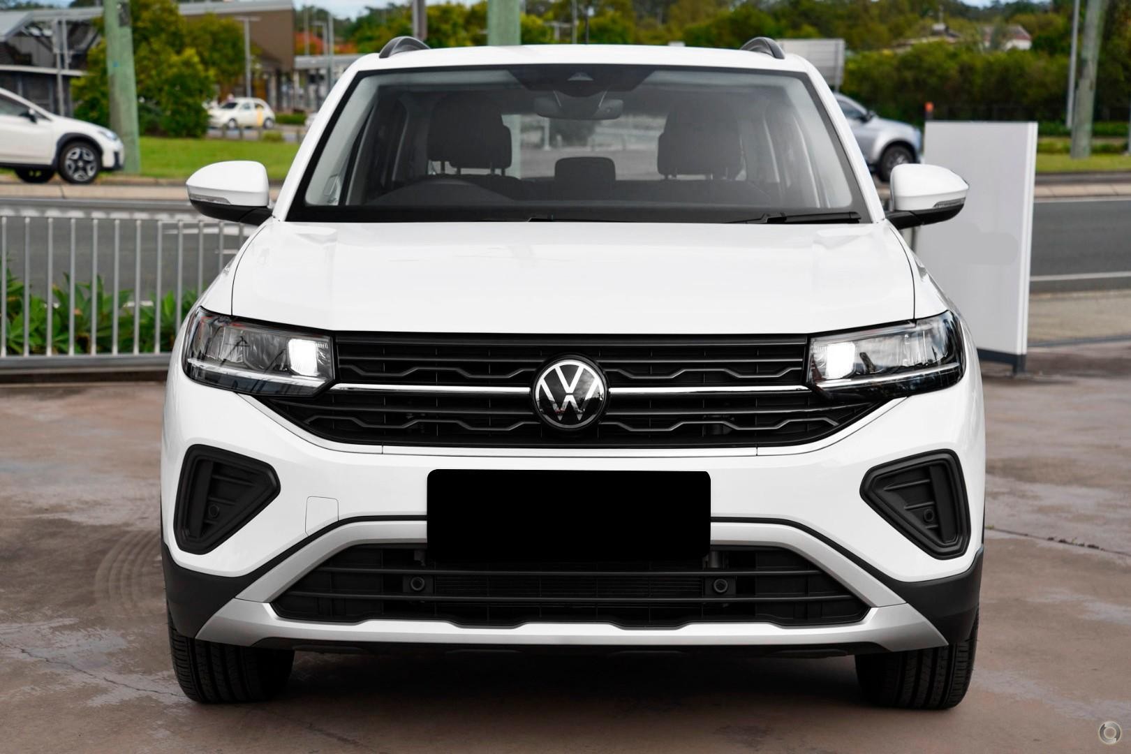 Volkswagen T-cross image 2