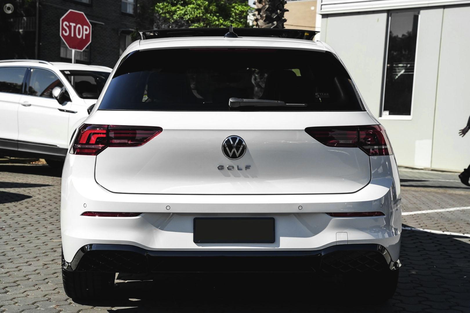 Volkswagen Golf image 2