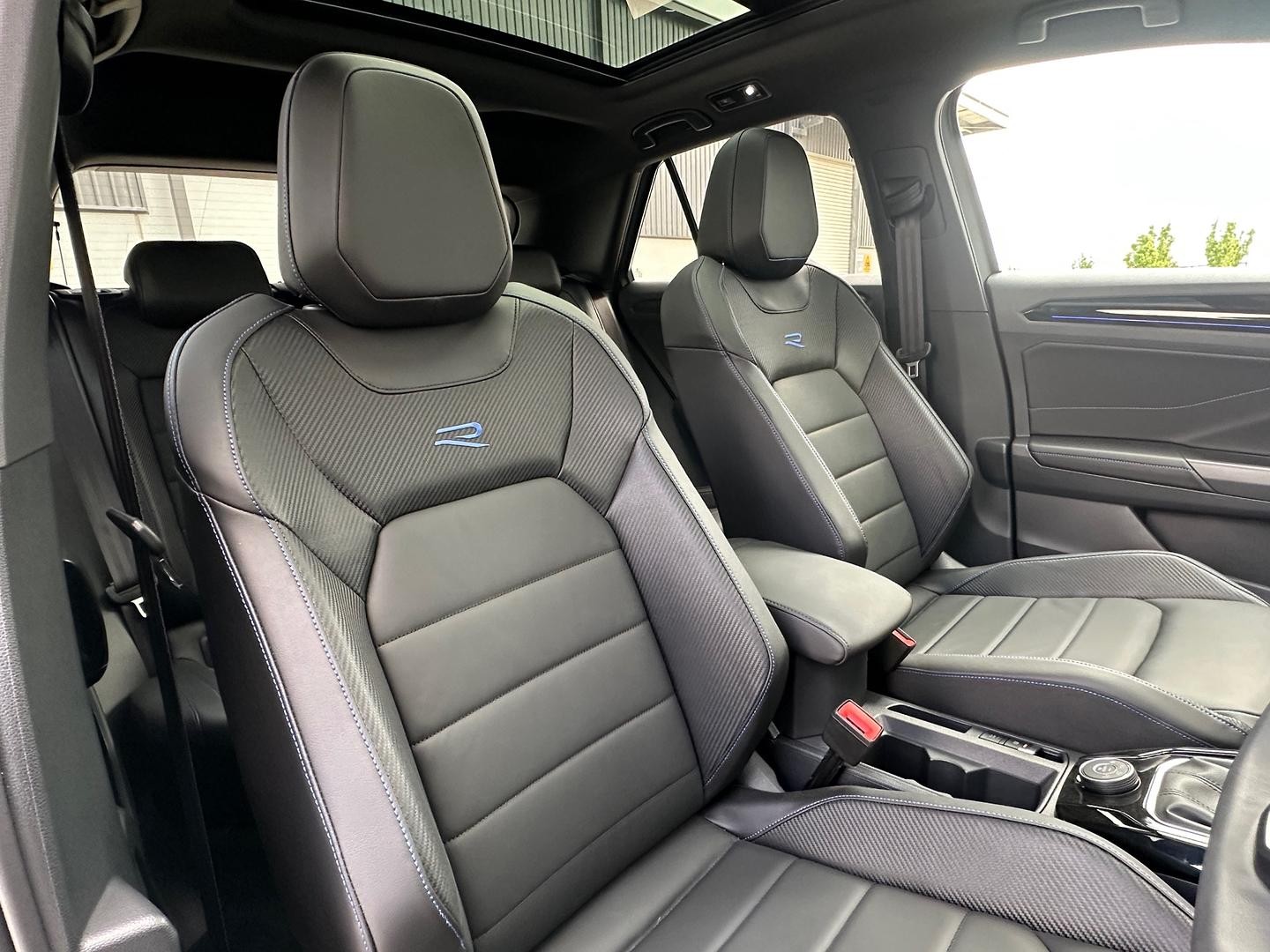 Volkswagen T-roc image 4