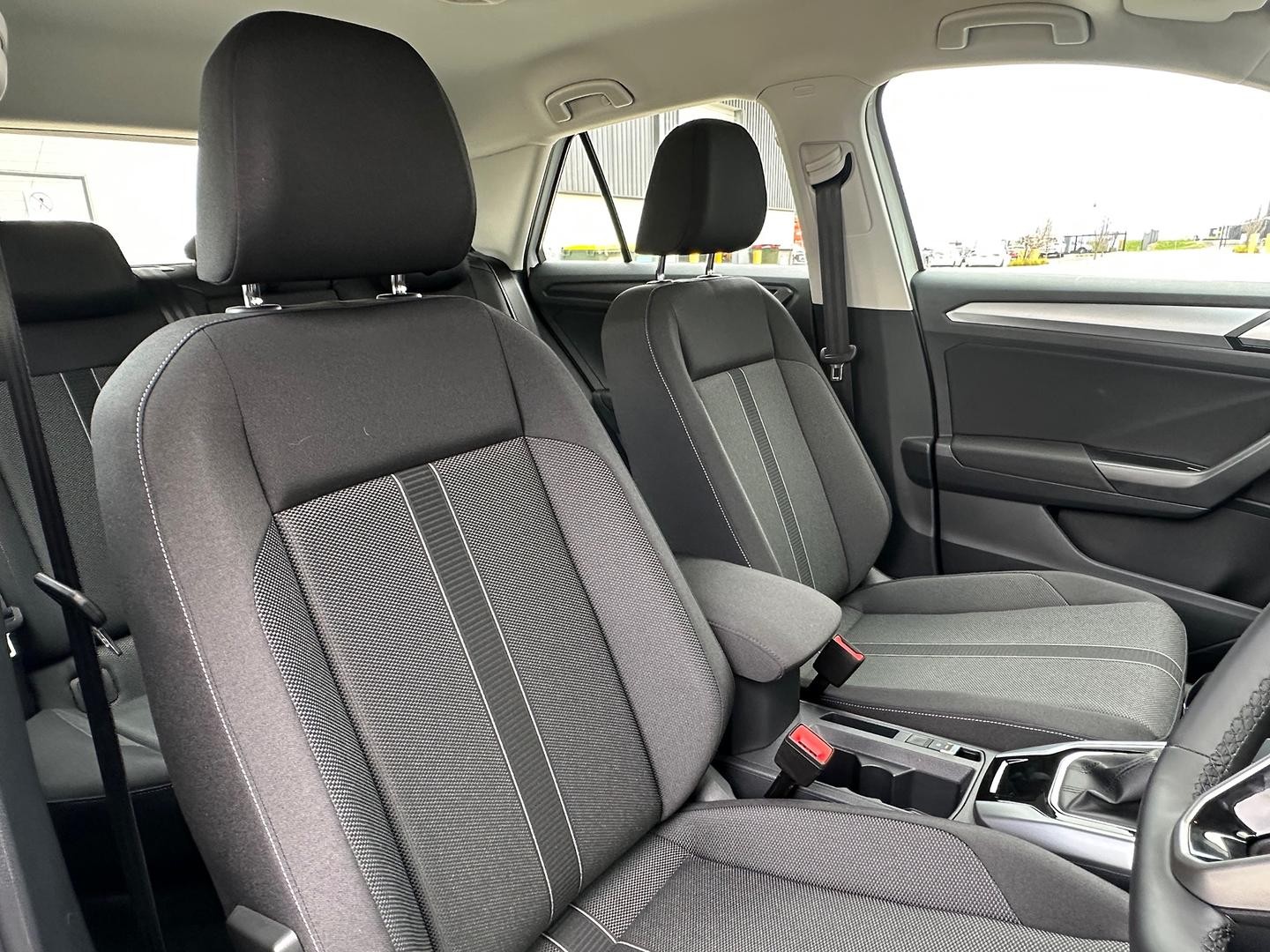 Volkswagen T-roc image 4