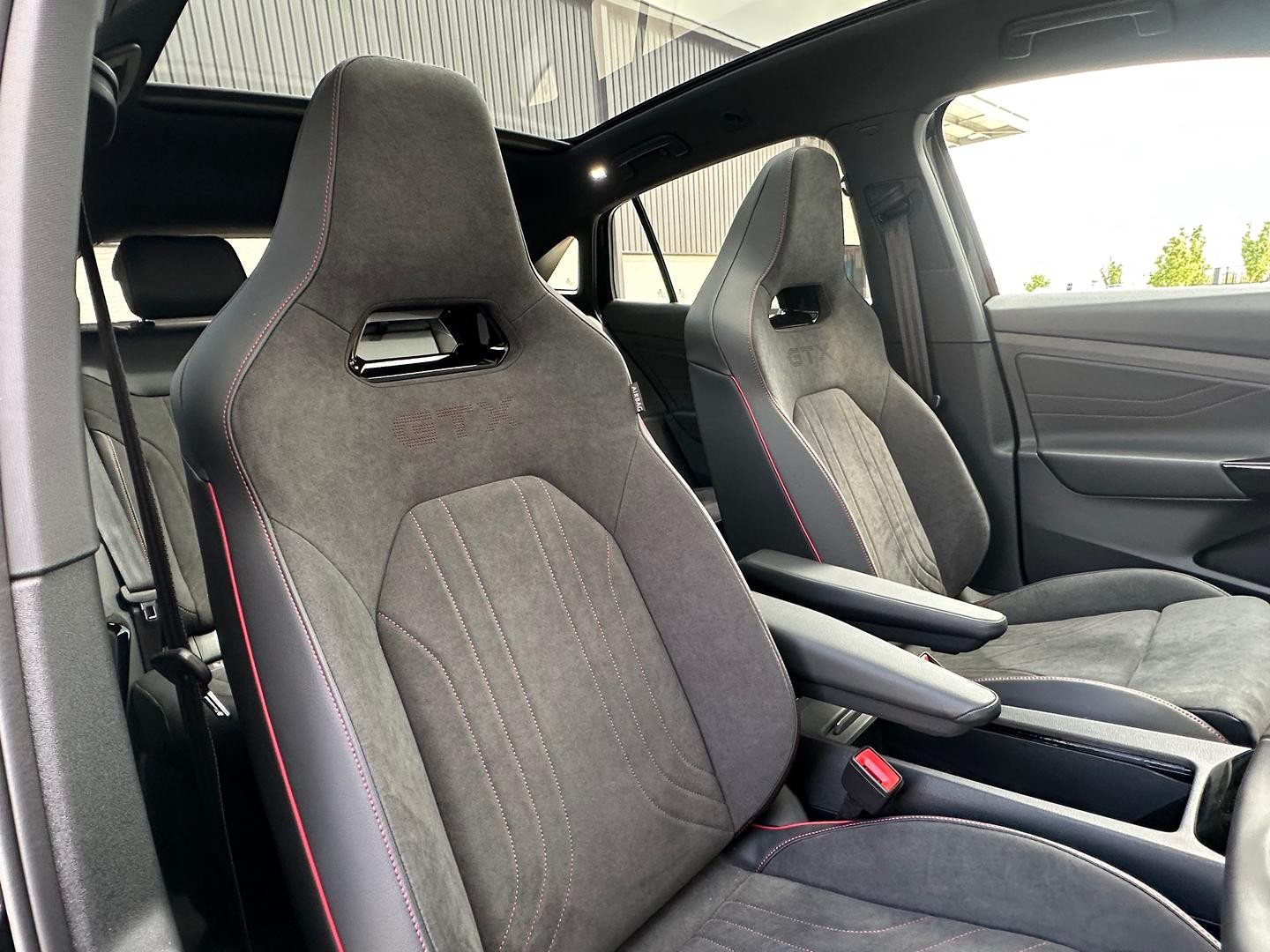 Volkswagen Id.5 image 4