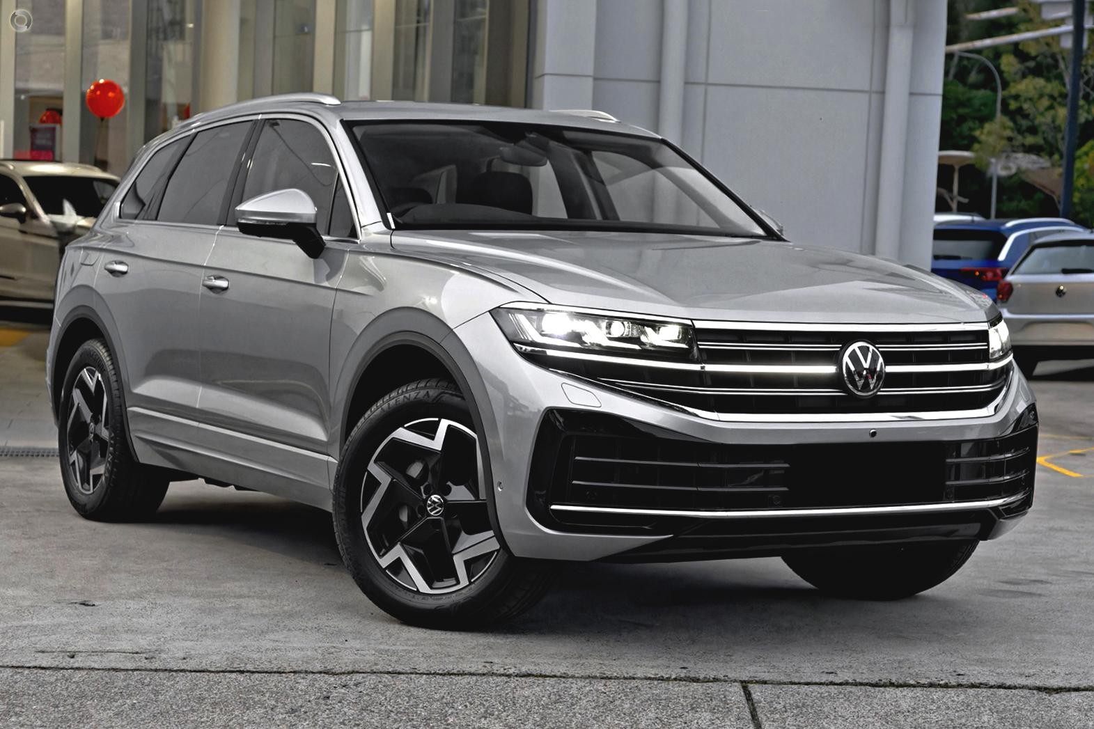 Volkswagen Touareg image 1