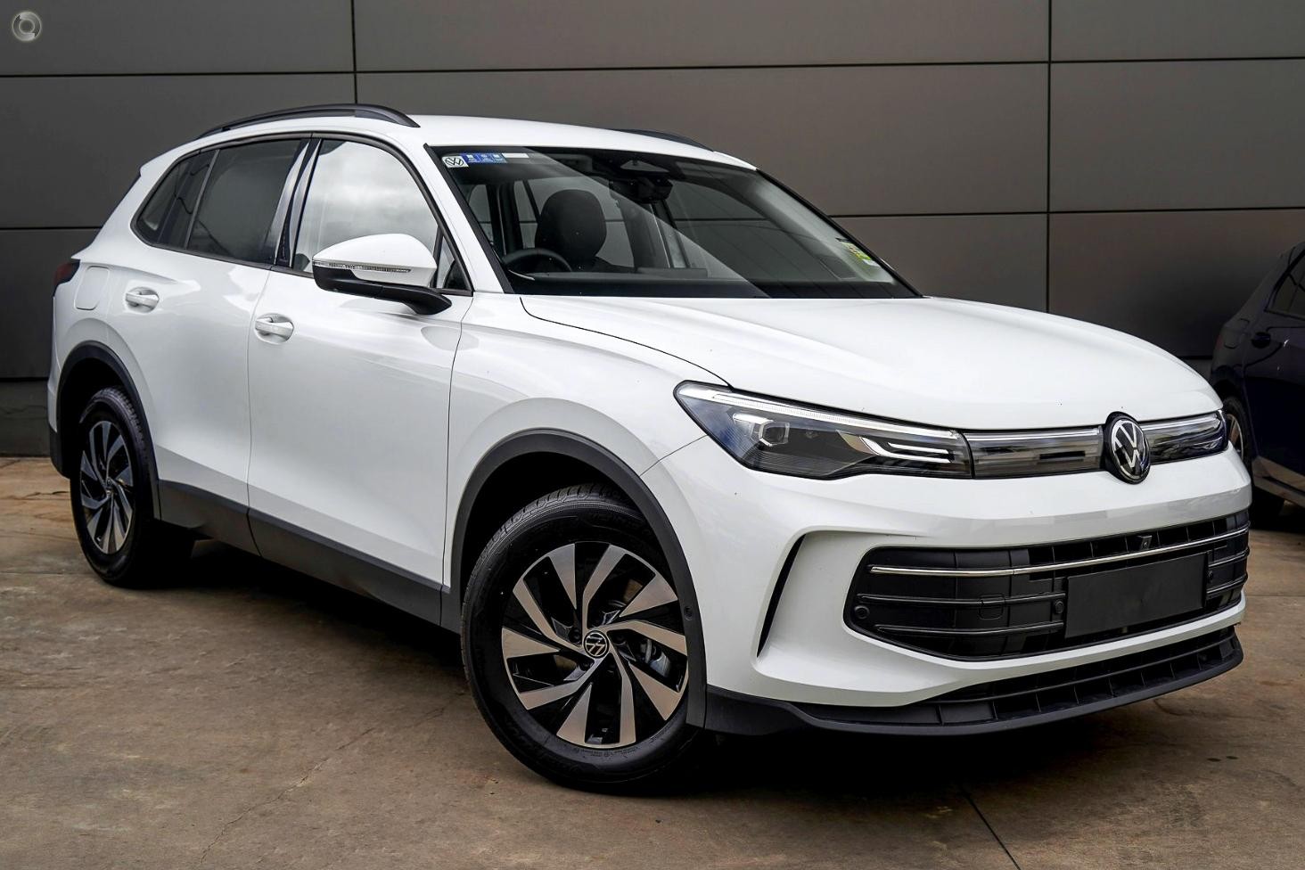 Volkswagen Tiguan image 1